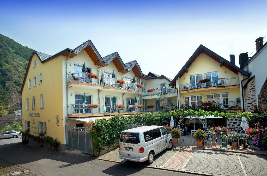 Winzerhotel und Restaurant zum Moselstrand Briedern Exterior foto